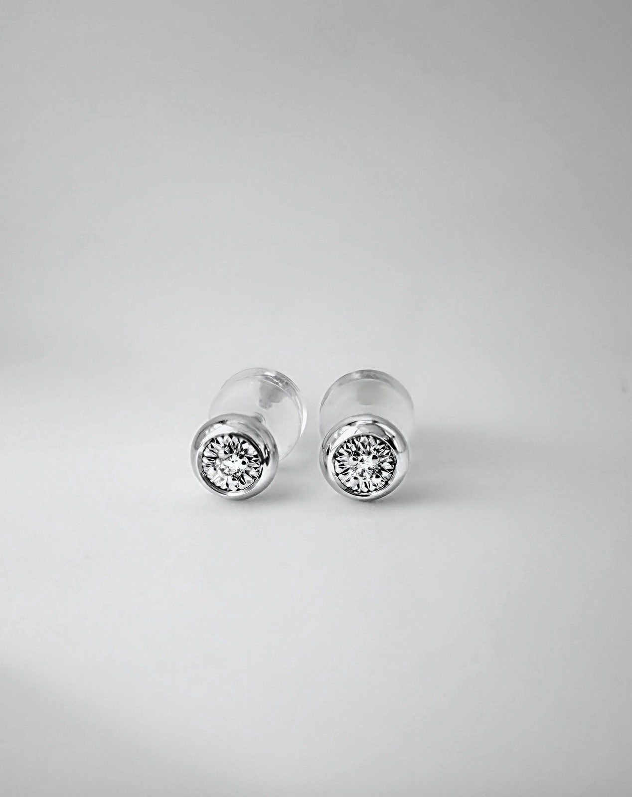 18K Solid Gold Bezel DONUT Diamond Stud Earrings 0.02ct Natural Dainty Gift