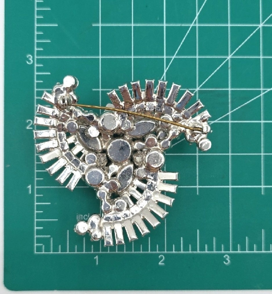 Juliana DeLizza & Elster Large Sparkling Ice Rinestones Swirling Brooch