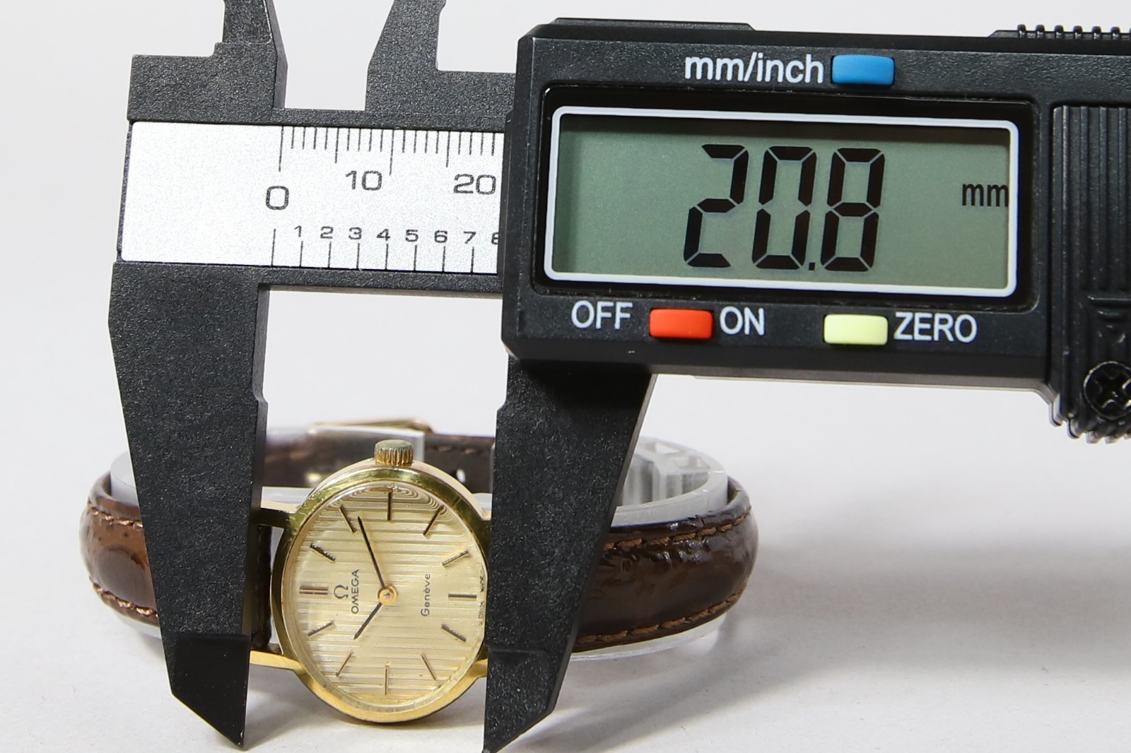 [Exc+5] Vintage Omega Geneve Cal.620 Ref.511.0412 Stripe Manual Women’s Watch
