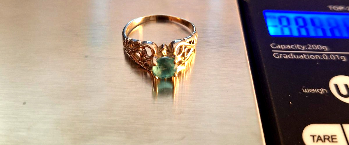 5 Gold Rings (10k & 14K) with stones & diamonds