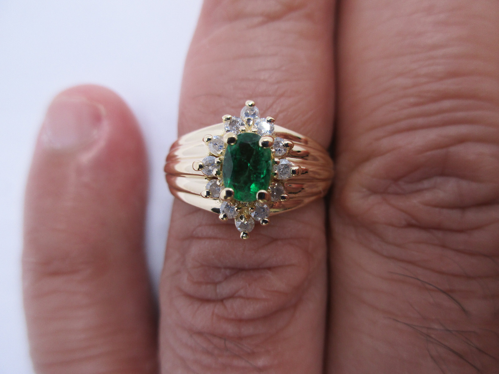 EFFY 14K Gold Diamond & Emerald Ring Diamond=.30 Carat 4.40 Gram Value=$6,500