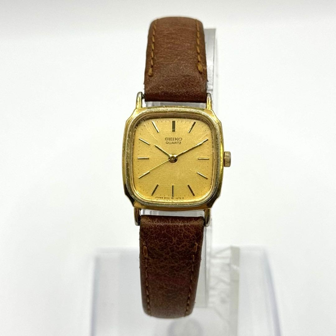 Excellent condition, fully functional SEIKO quartz square gold women’s watch