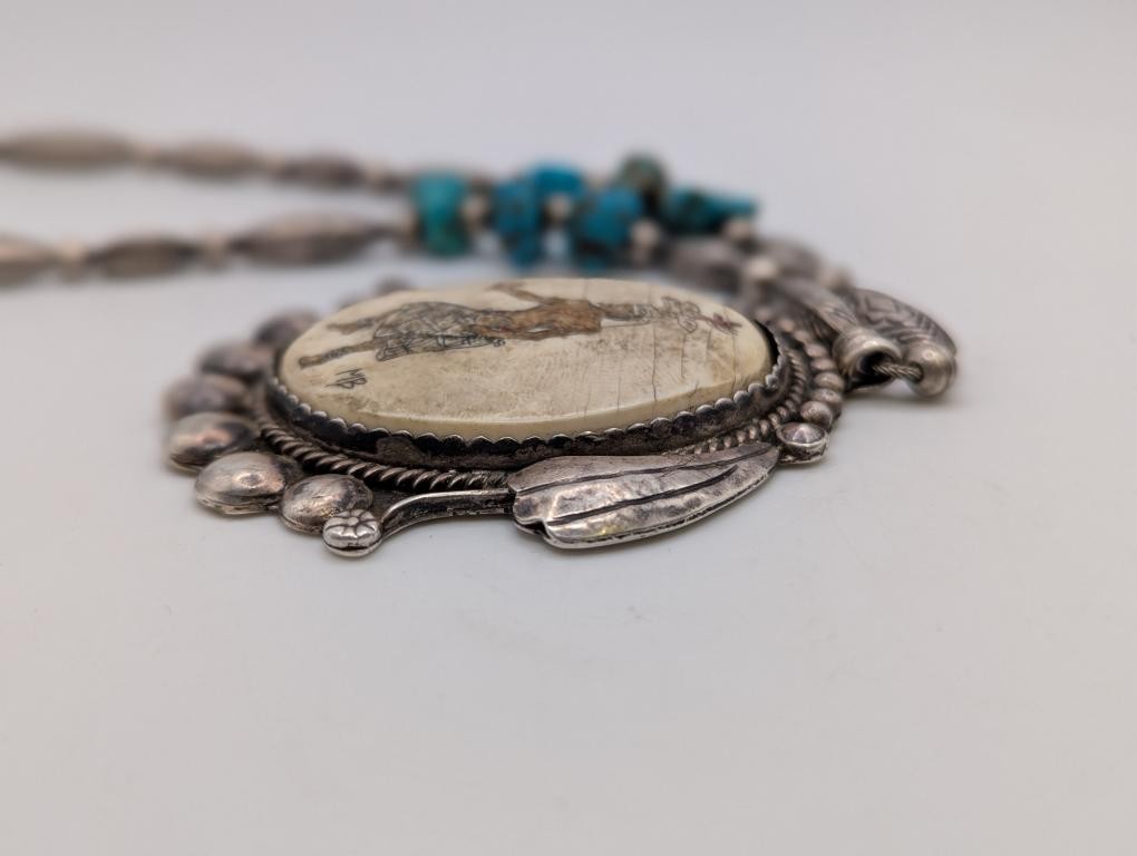 NAVAGO STERLING SILVER NECKLACE LARGE MEDALLION (MB) INITIALS (THU009863)
