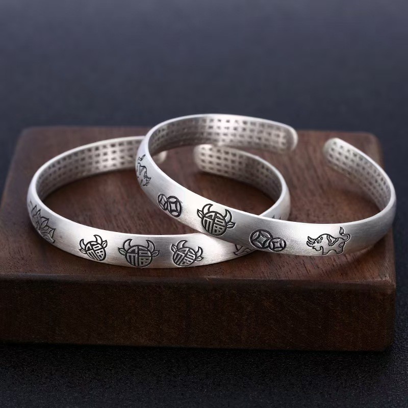 Pure S999 Fine Silver Bracelet Lucky Fu Cow Open Bangle 30-31g ID:56mm