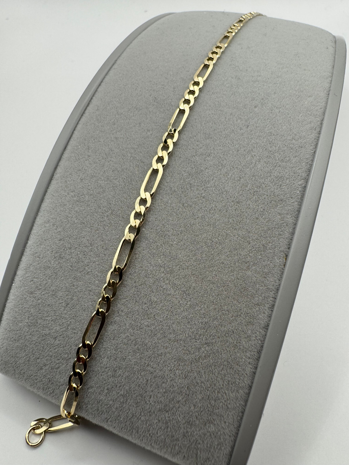 9ct Yellow Gold 3.2mm Figaro 3+1 Fancy 8.5″ / 21cm Bracelet (G80FG)