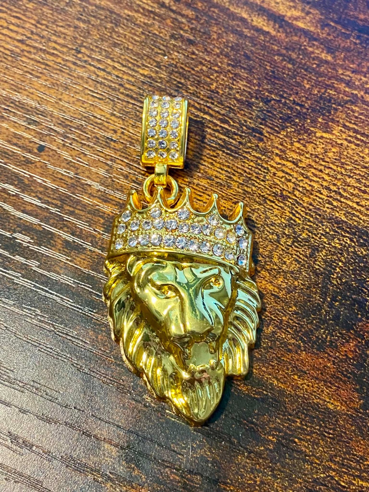 Iced 14K Gold Tone Lion Head Crown Pendant Leo Zodiac Hip Hop Jewelry Unisex