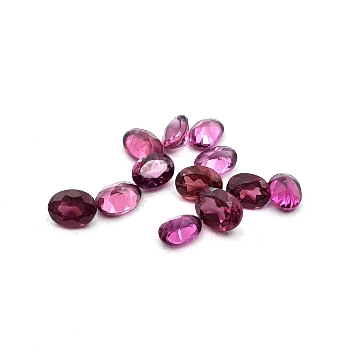 Natural Rose Garnet Oval Cut Loose Gemstone Lot 12 Pcs 3*4 MM 2.50 CT