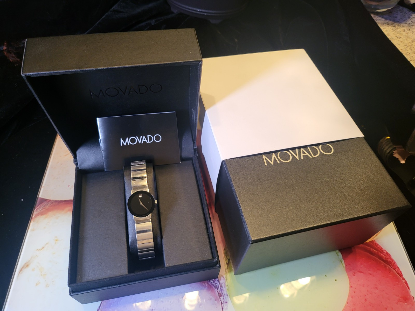 Movado womens Sapphire Ultra Thin watch 99 c4 1841 LOOKS NEW !