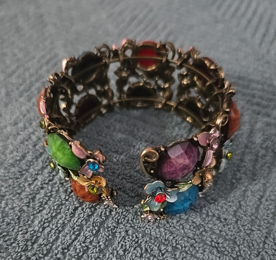 Multicolor Glass Flower Cuff Bracelet, Teardrop Stones, Beaded Charm.