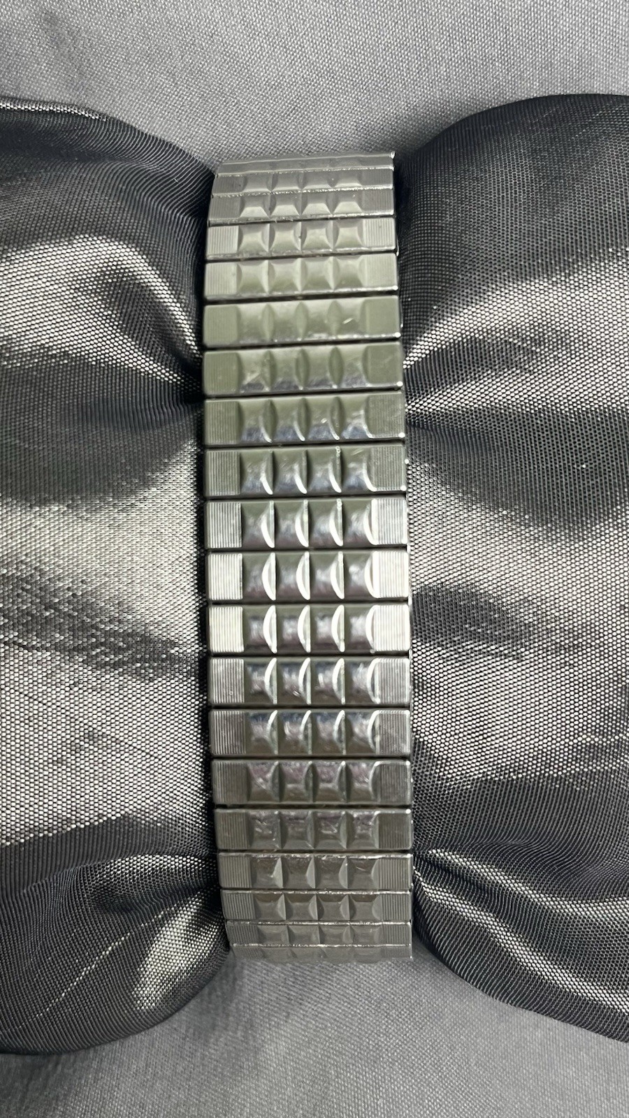 Helbros Selfwinding Vintage Men’s Automatic Day-Date With Stretch Band