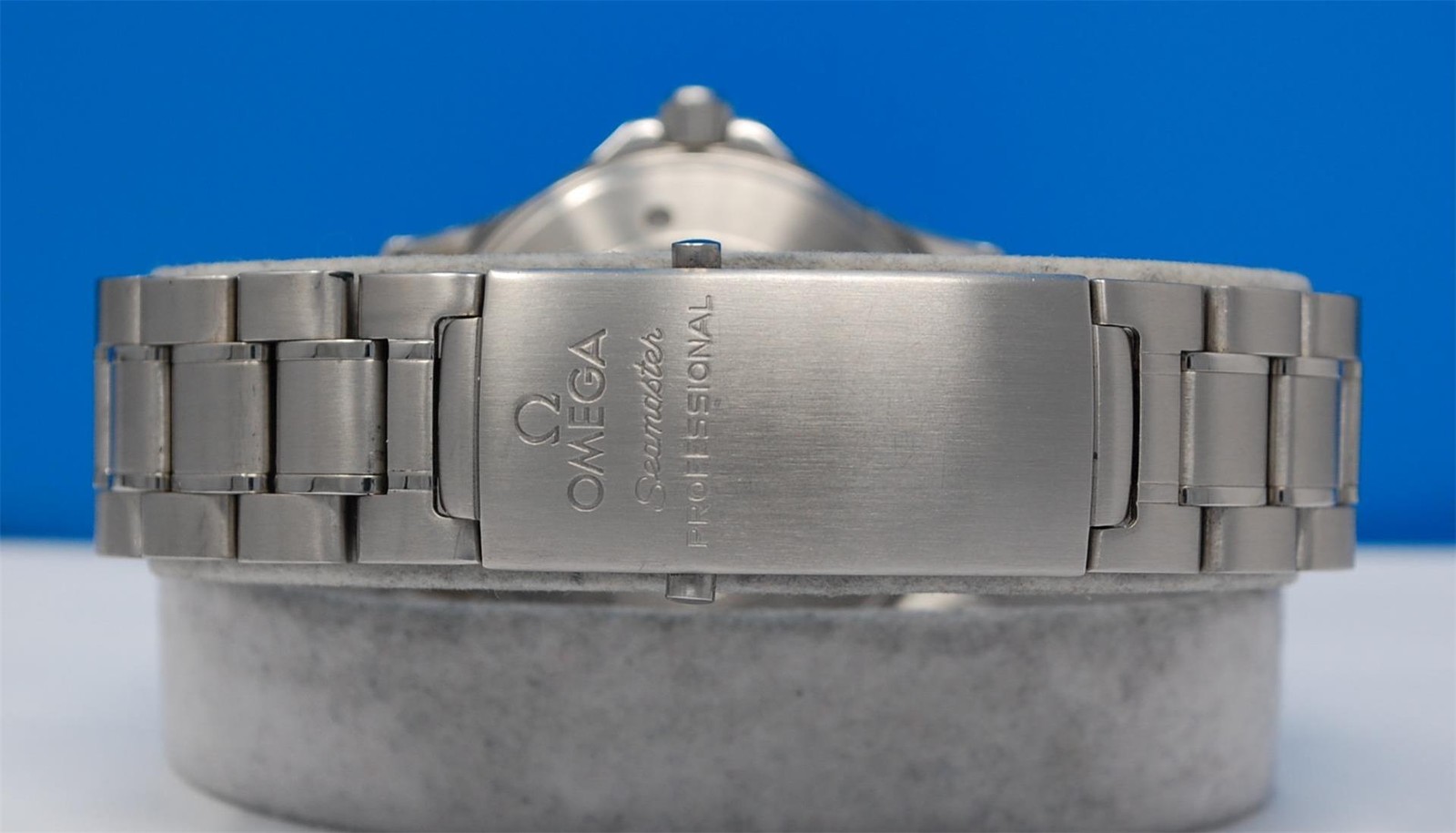 Mens Omega Seamaster Professional Chronometer watch Blue Dial – 41MM – 2254.50
