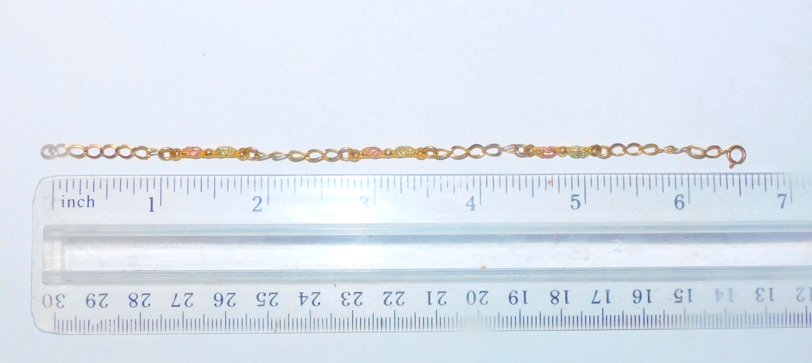 Black Hills Gold 10k Landstrom’s Medallion Leaves Bracelet 6 1/2 Inch