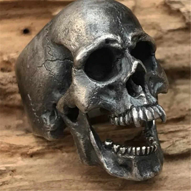 Men’s Stainless Steel Unique Gothic Skull Ring Biker Punk Retro Biker Motorcycle