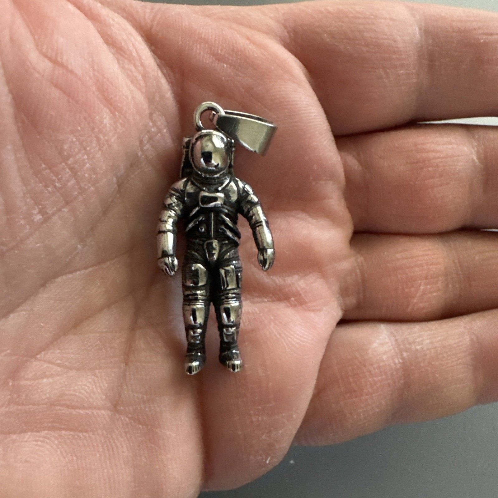 Astronaut Stainless Steel Pendant 24 Inch Chain Space Meteor Trendy Gift Galazy