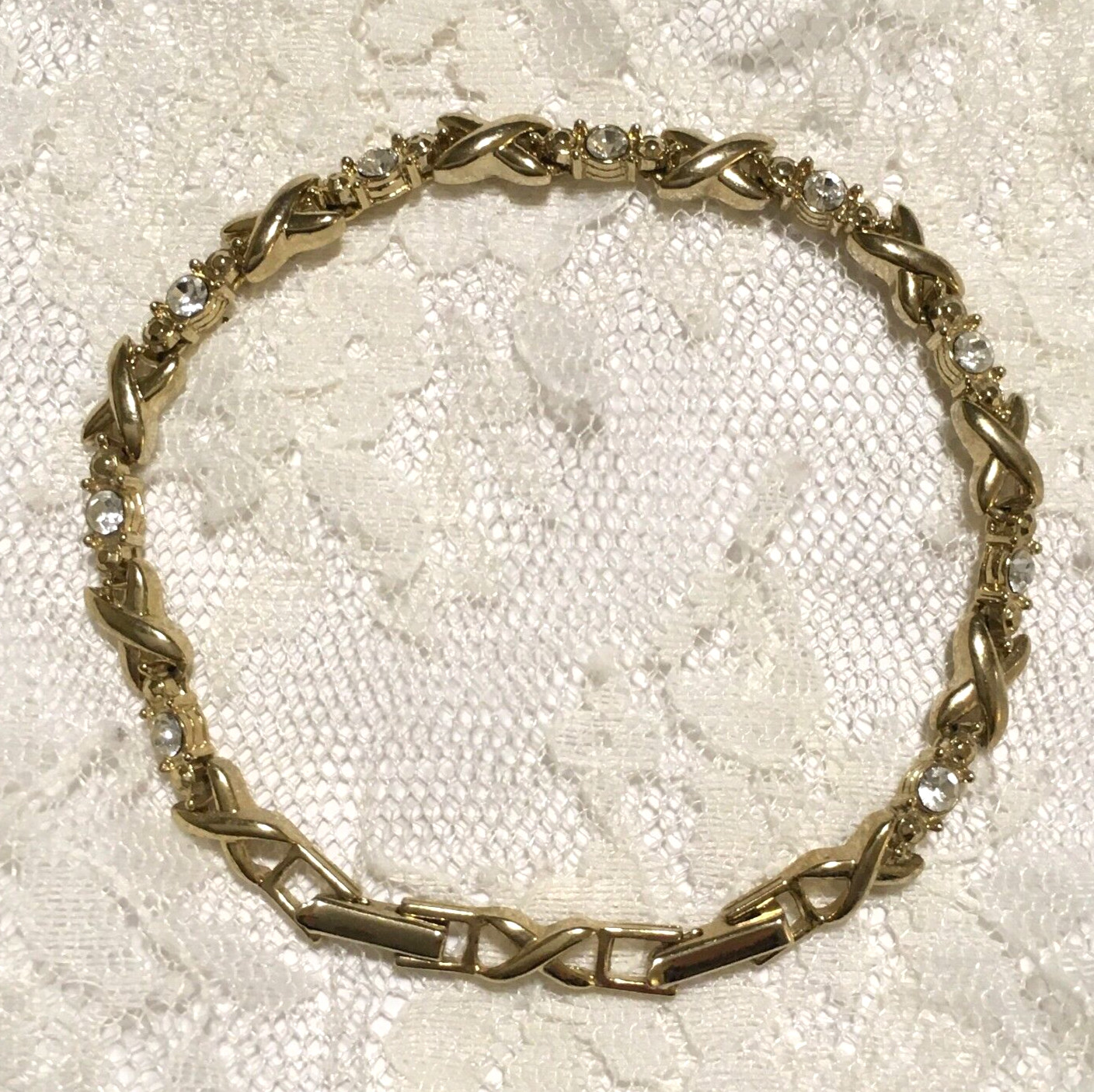 Vintage Chain Bracelet Gold tone X Link Avon Clear Rhinestones Fold over 8″