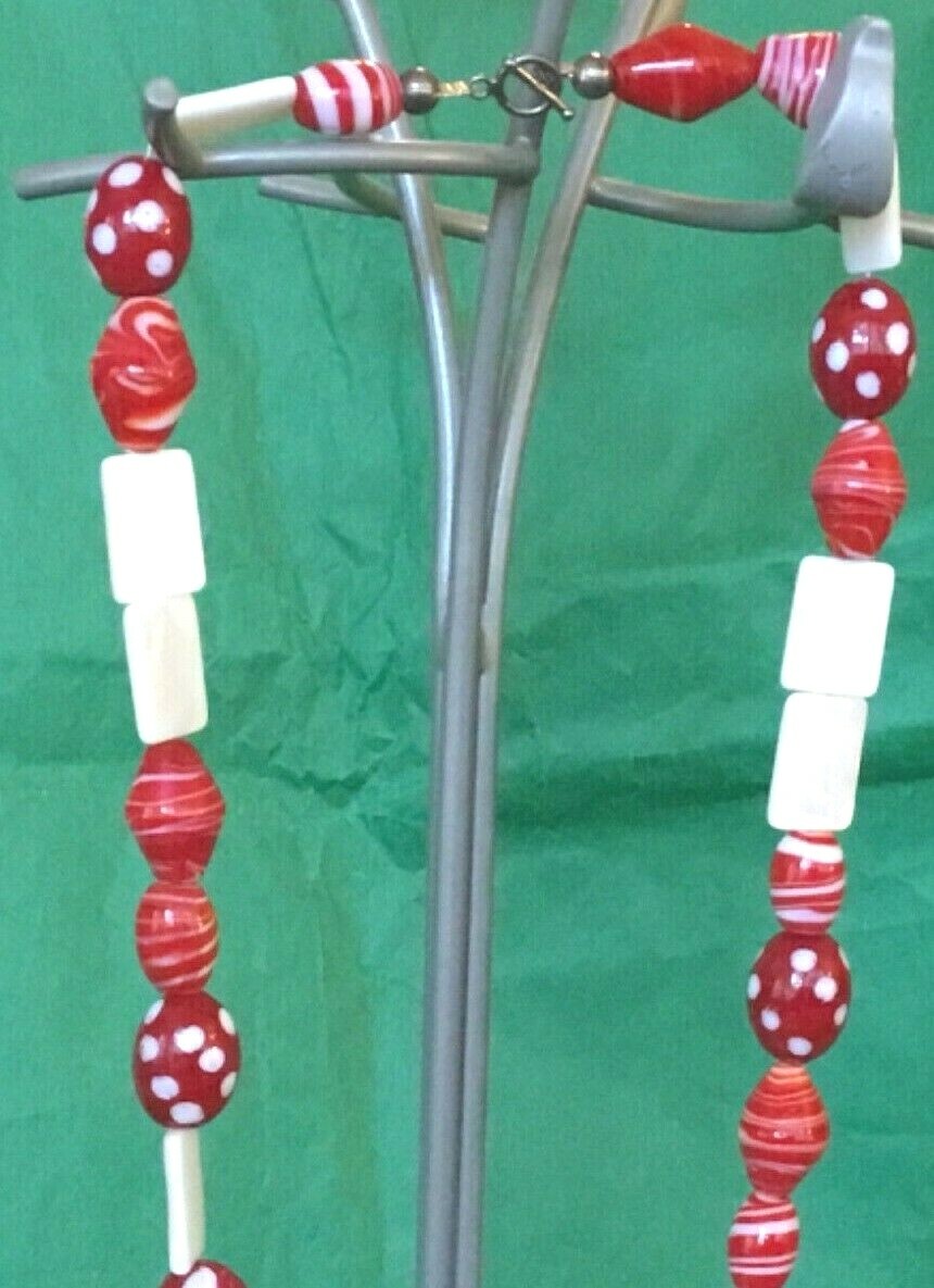 Earrings Red & White Diff Shaped Glass Beads Necklace & Clip-on Red Earrings