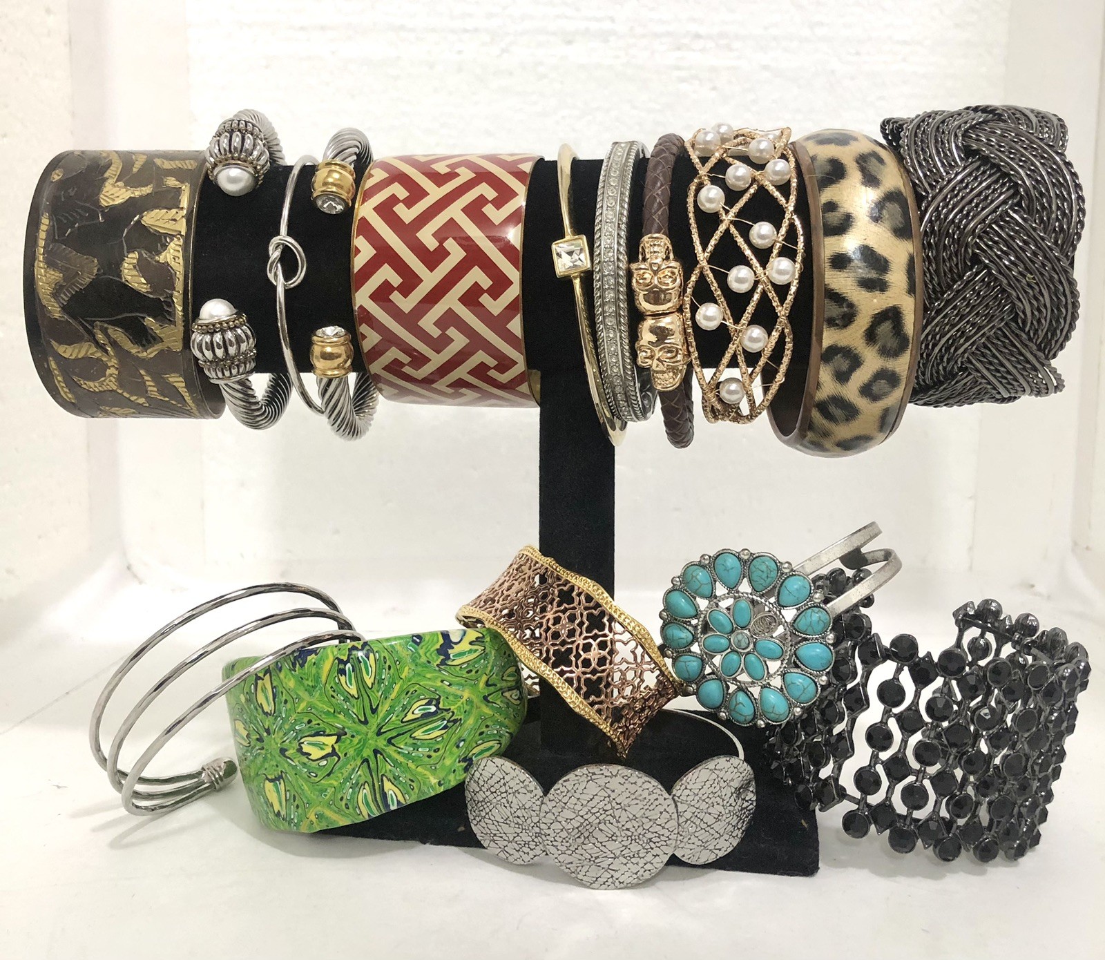 Vintage 17 Piece Lot Mixed Size Material Metal Cuff Bangle Bracelets Rhinestone