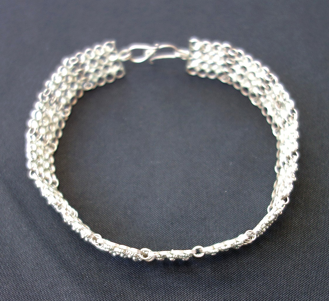 Vintage Handcrafted Ornamental Silver bracelet – India / Asia 17.5cm long