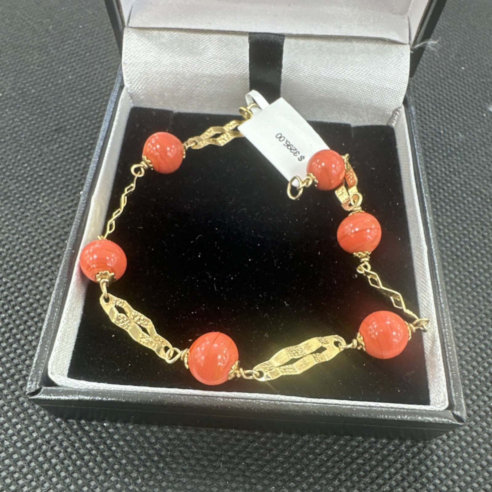 18k Yellow Gold Coral Beaded Chain Bracelet Spring Ring 7.6-8 in 6.05ctw