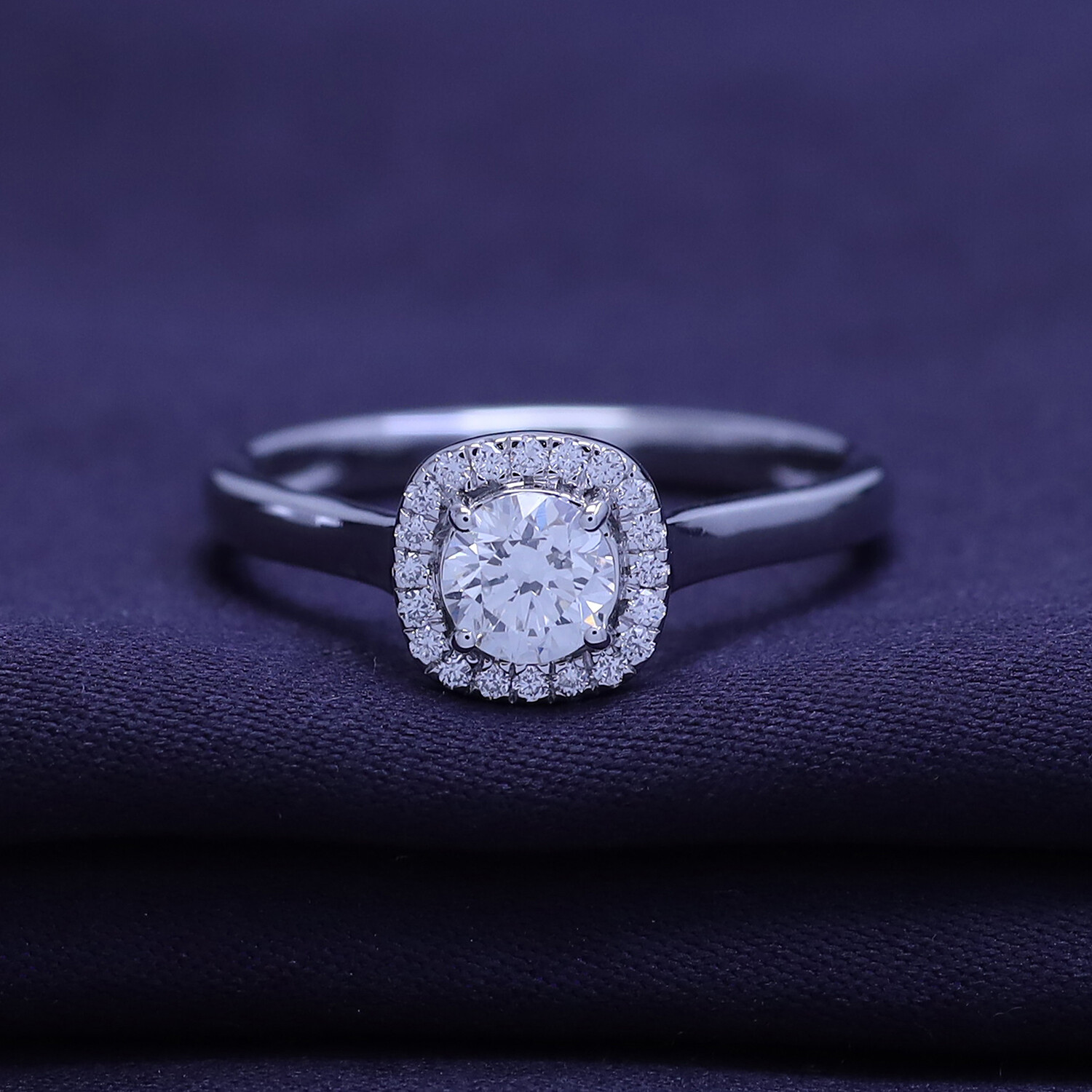 5/8 Ctw Round Lab Grown Diamond Halo Engagement Ring Sterling Silver (0.65 ctw)
