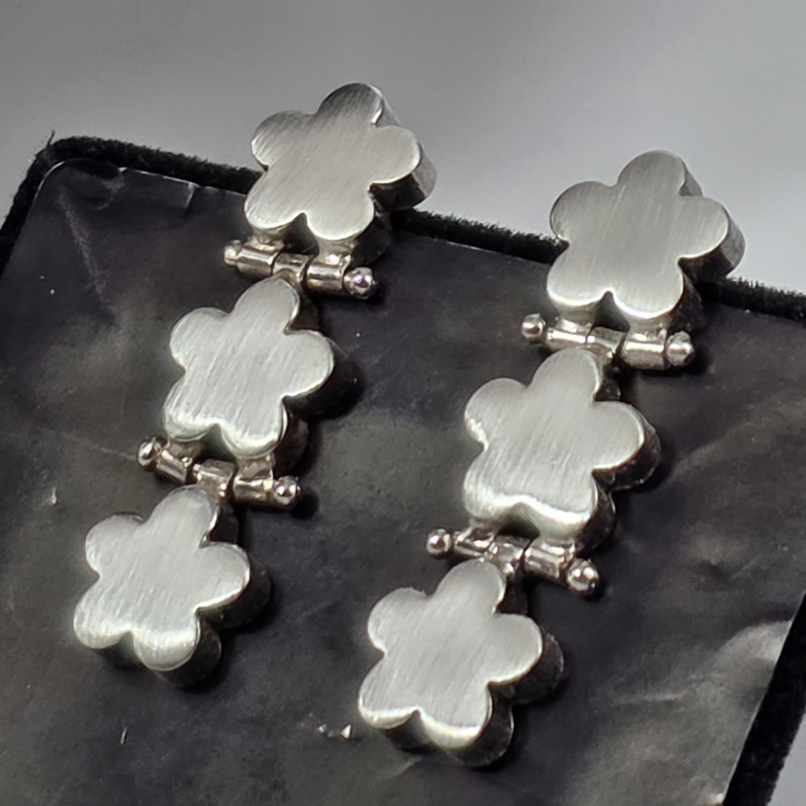 Italian 925 Sterling Silver Floral Necklace & Earrings Set Satin Brushed Modern