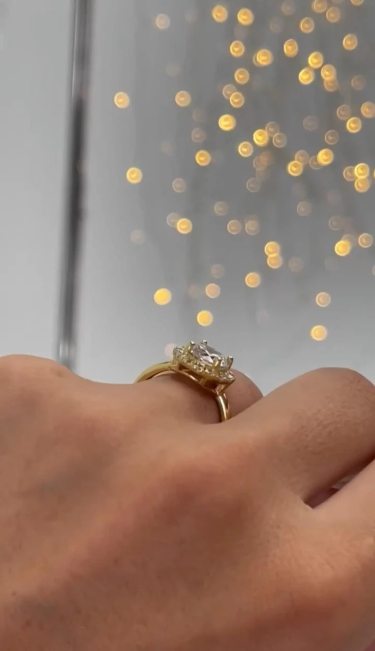 1.50Ct Round Cut EF-VS1 Lab Grown Diamond Halo Engagement Ring 14k Yellow Gold