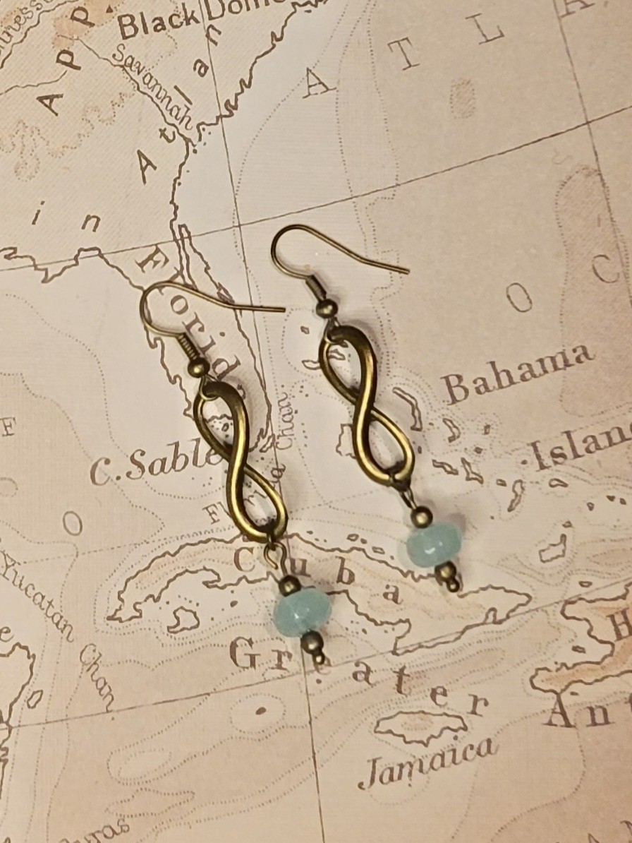 Simple Amazonite Infinity Necklace with Earrings
