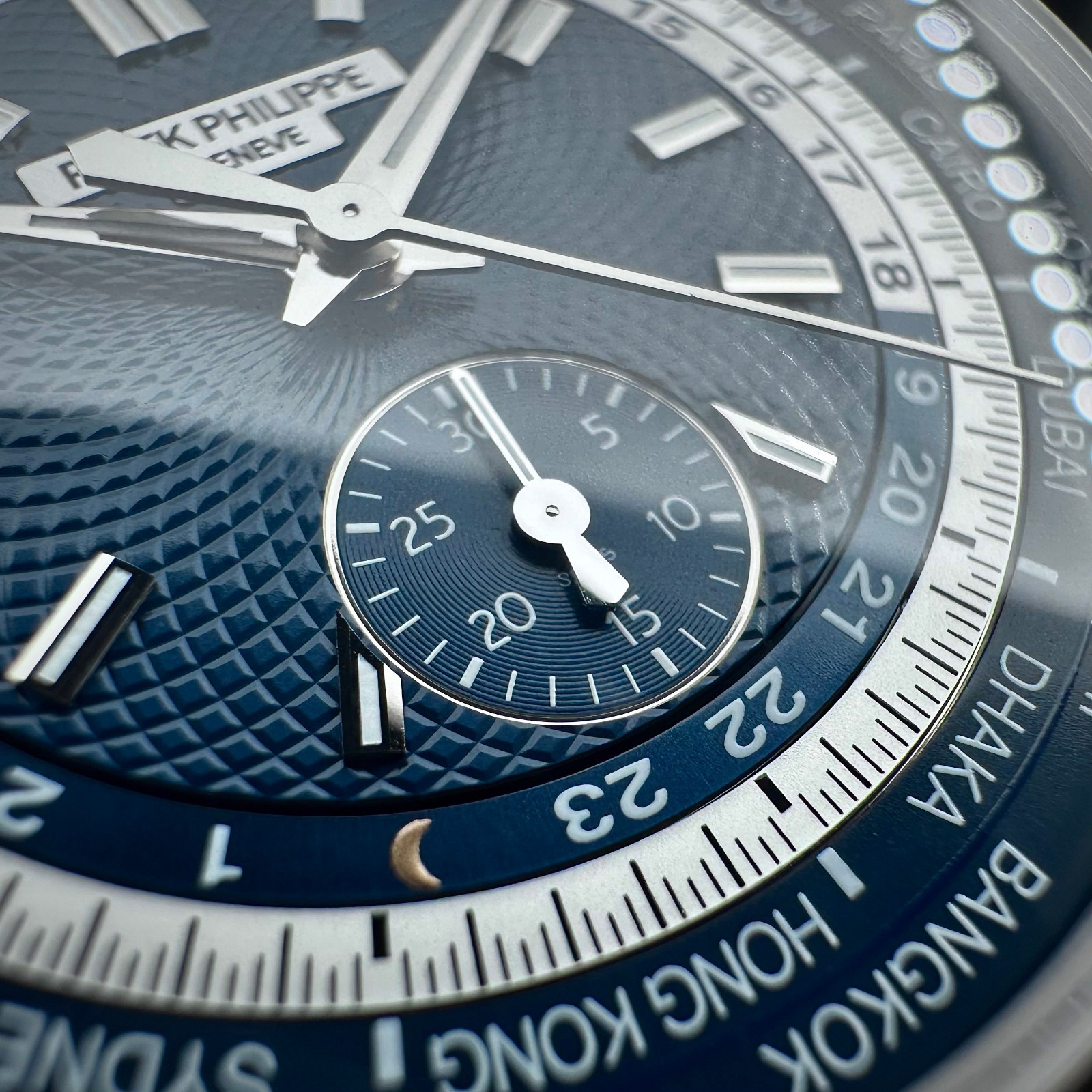 Patek Philippe World Time Flyback Chronograph 5930G White Gold Complete 39.5mm