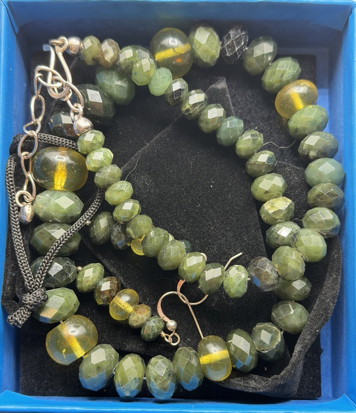 Jay King “Mine Finds” Nephrite Jade & Green Amber Necklace/Earrings 19-21”