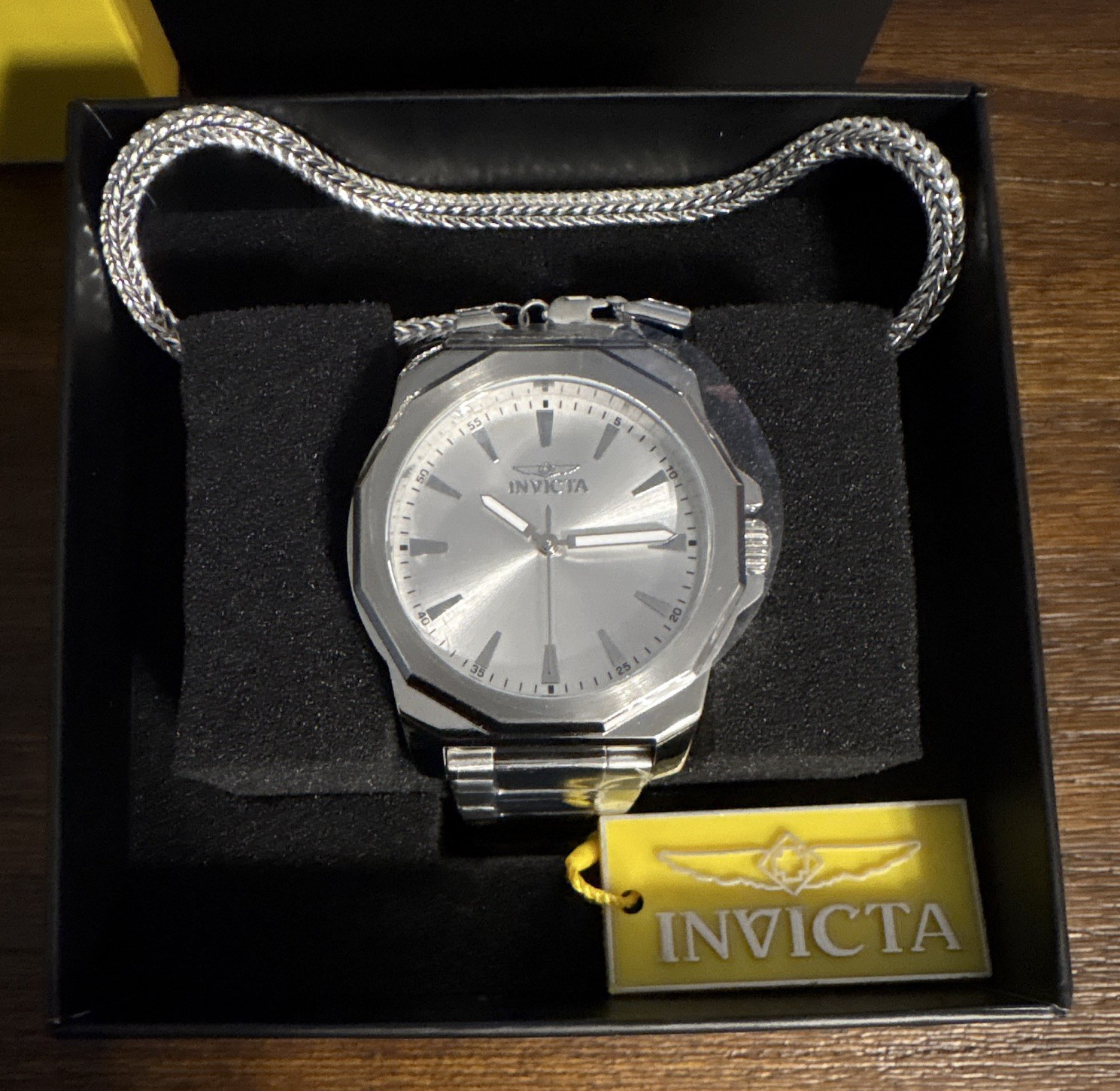 SPEEDWAY BY INVICTA MEN’S WATCH MODEL 46832 SLEEK with Silver Bracelet