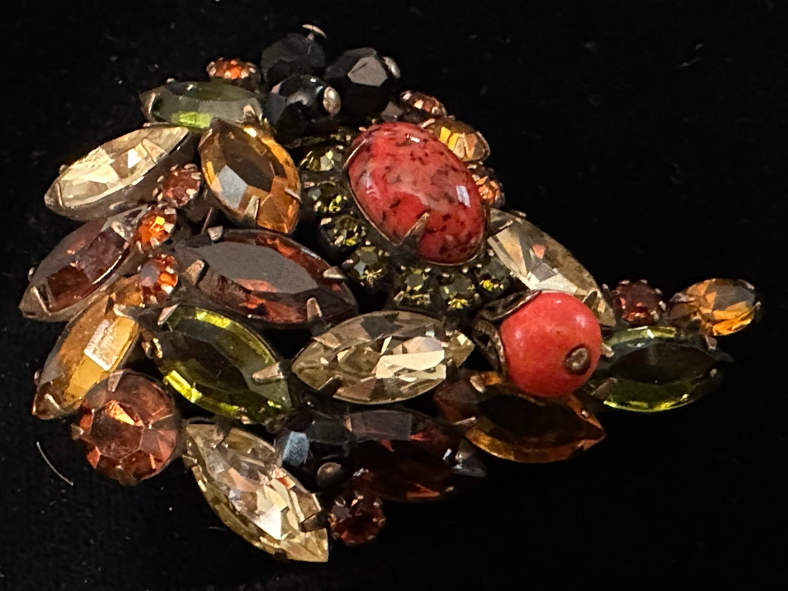 Vintage Delizza & Elster Juliana Brown Orange Olivine Rhinestone Cabachon Brooch