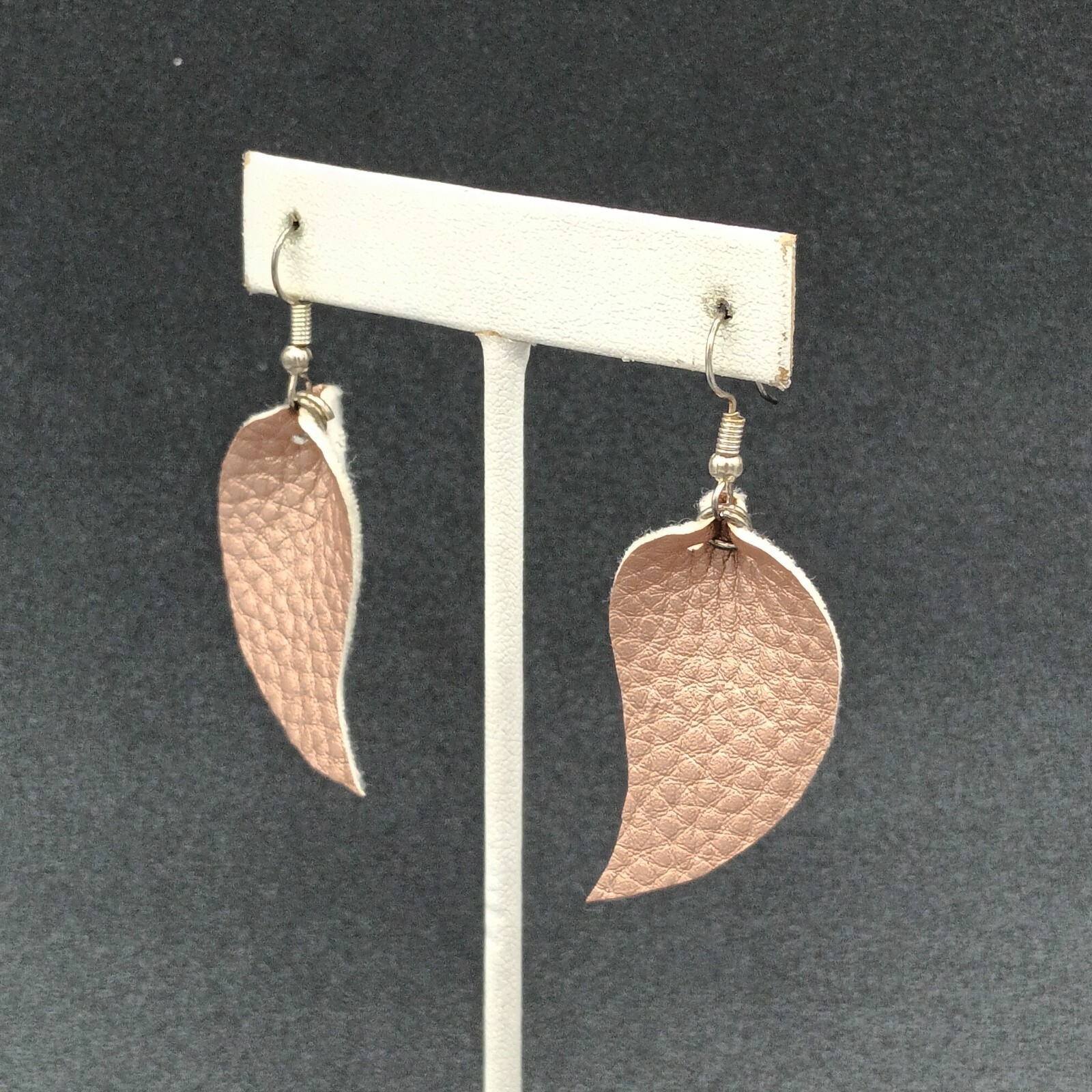 Pierced Earrings Silver tone Pink Faux Leather Felt Dangle 1 5/8″