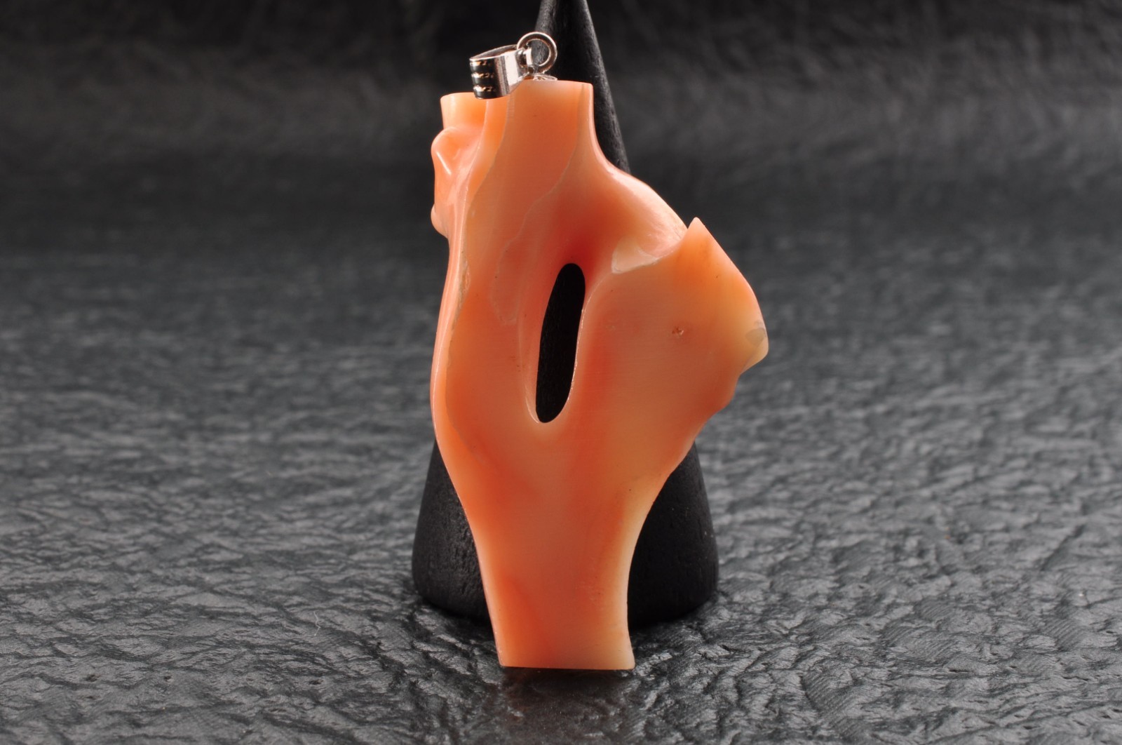 Japan vintage Coral Carved 6 items Pendant (122.5ct) Certificate Japanese motif.