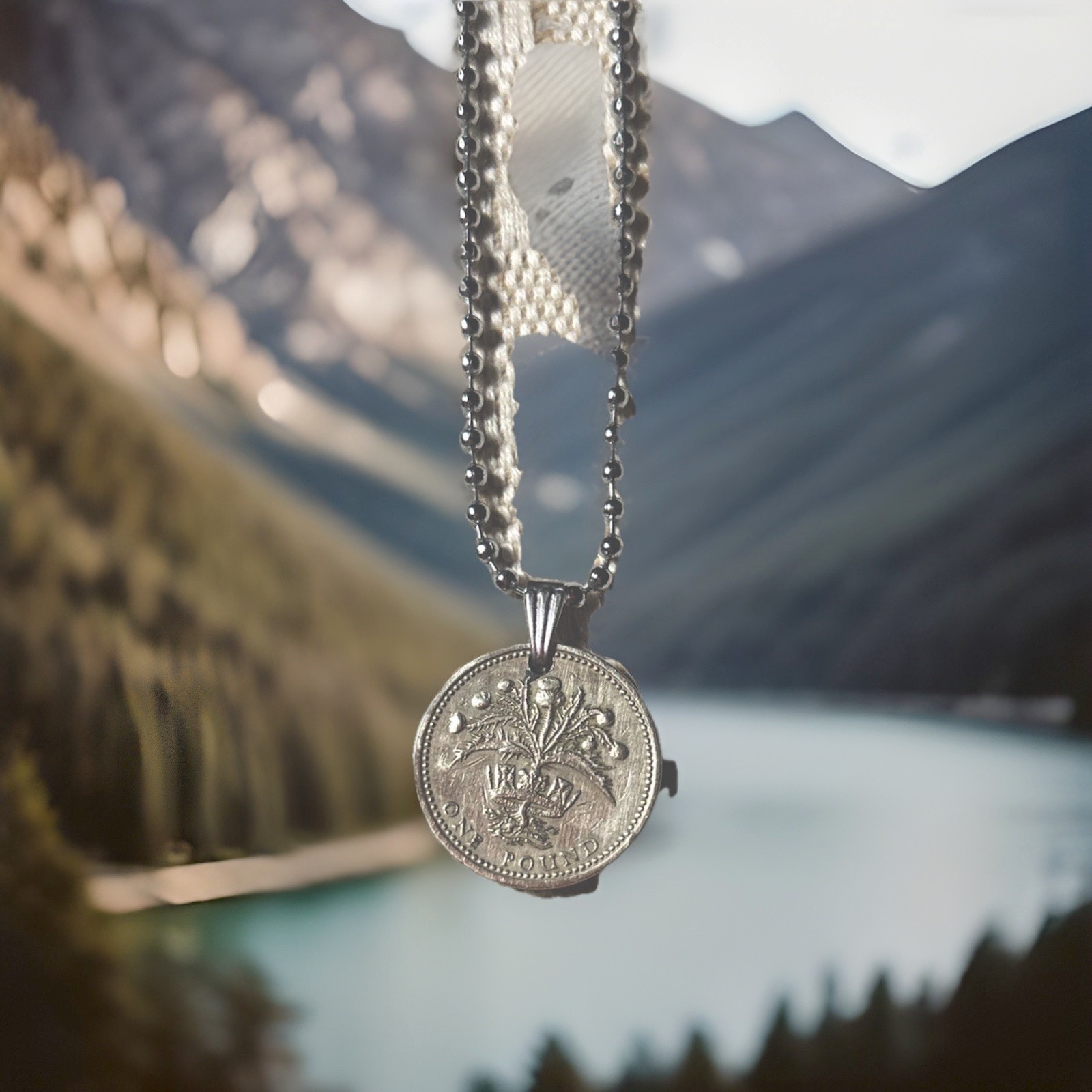 United Kingdom Coin Necklace One Pound UK Pendant Vintage With 20” Ball Chain