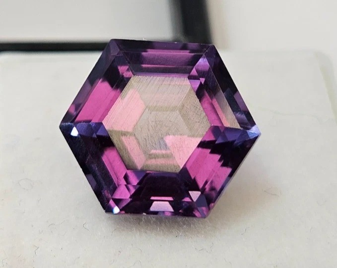 Natural Hexagon Cut 8-10 Ct Alexandrite Colour Change Certified Gemstone FR-168