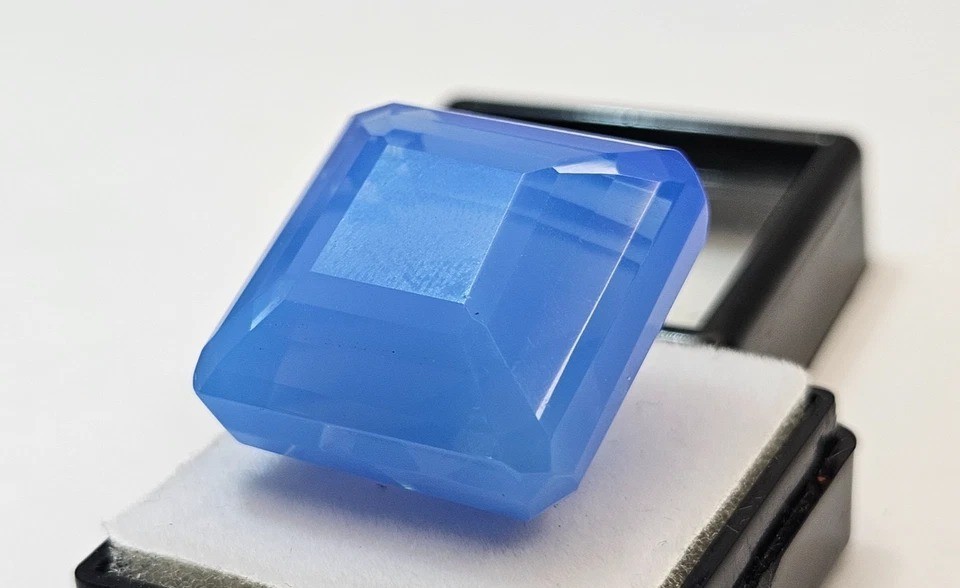 Superb Square Cut Cornflower Blue Opal Welo 58-60 Ct Natural Loose Gemstone