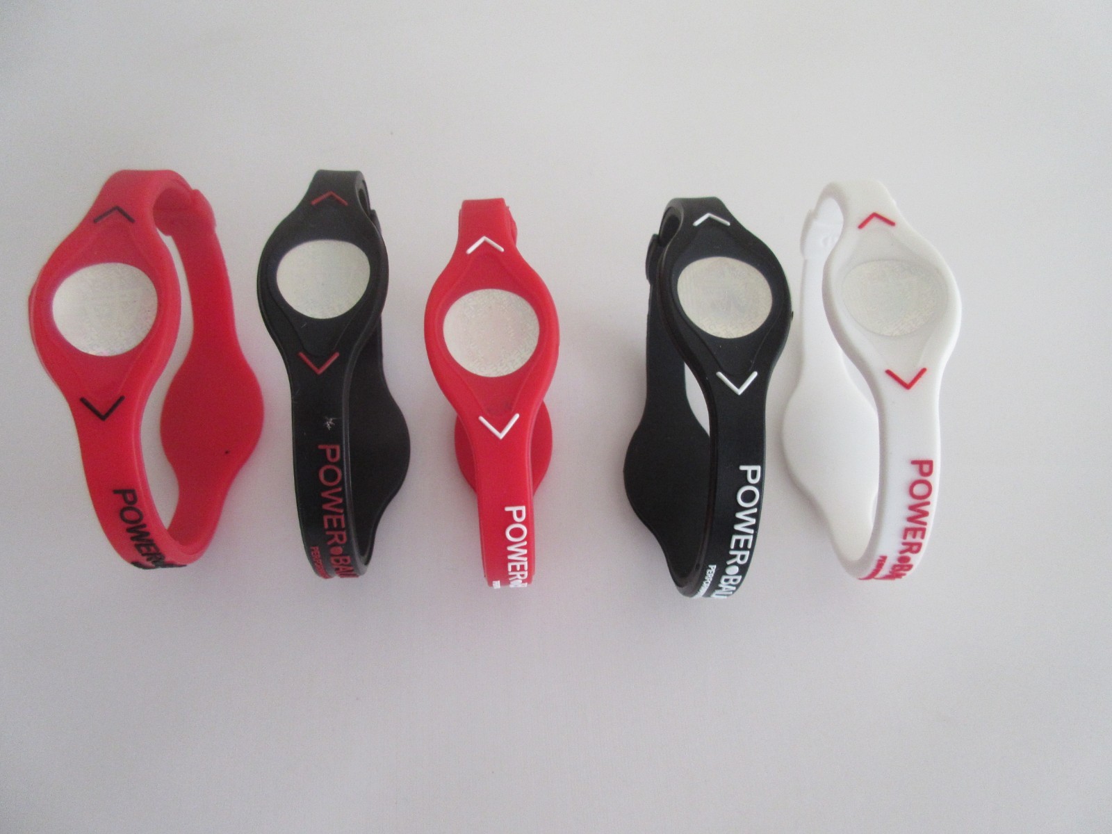 5 PCS(2 RED,2 BLACK,WHITE) Power Balance Energy Health Band Bracelet XS,S,M,L,XL