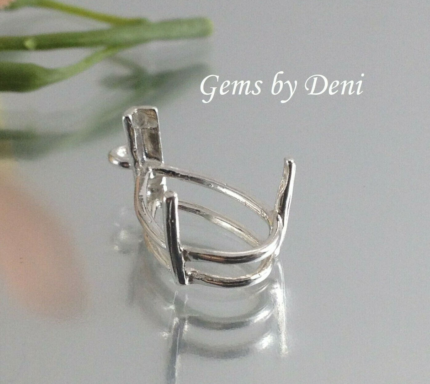 Sterling Silver Pear Vee-Prong Dangle (6x4mm-15x10mm)