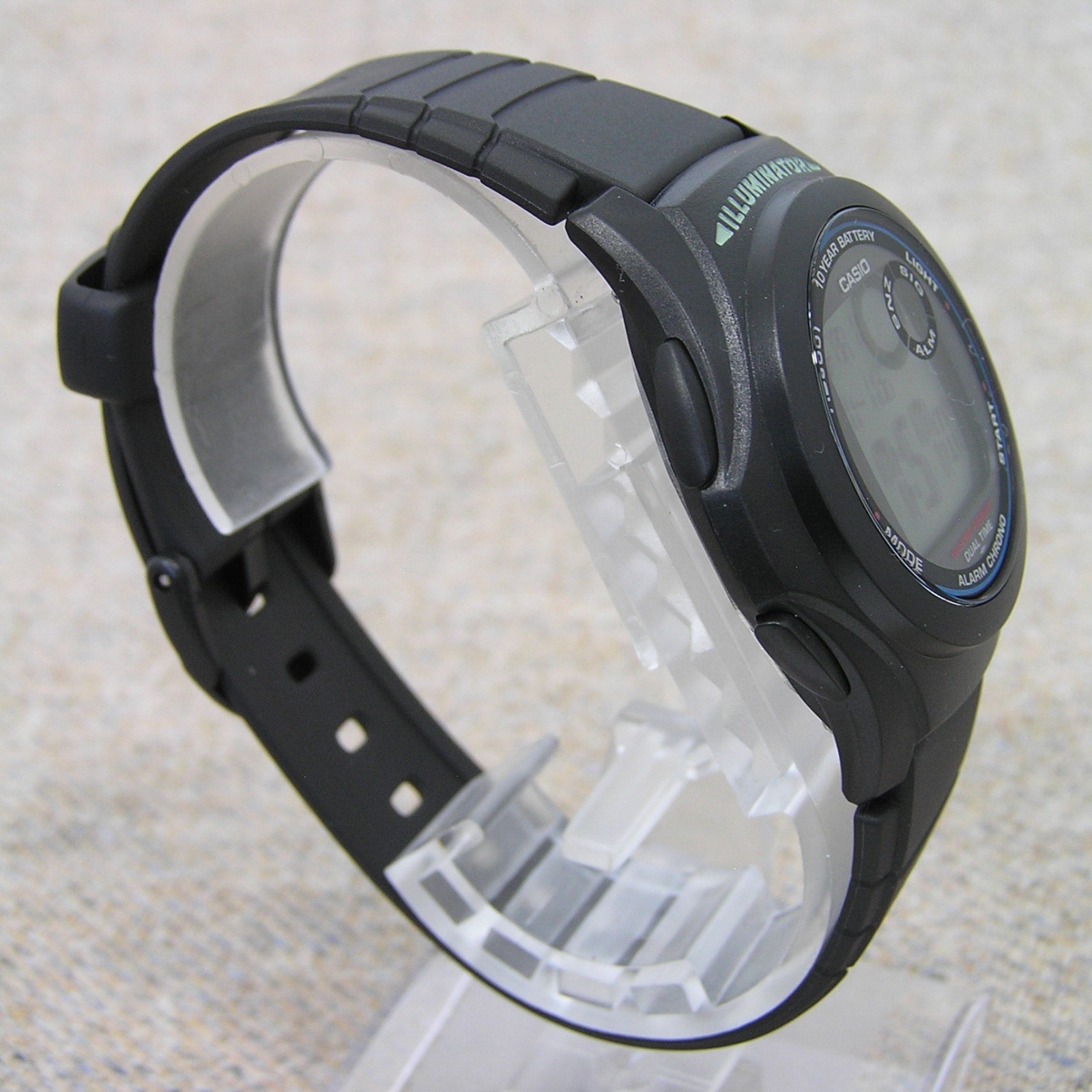 UK STOCK CASIO F-200W-1AJH Japan Exclusive Digital Watch Classic Imported Model