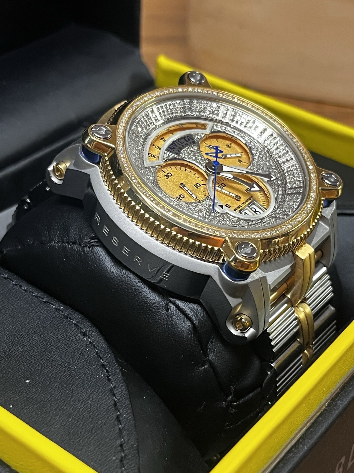 INVICTA Sea Hunter Warrior Men 1.5-1.6 CTS Diamonds 37004 56MM