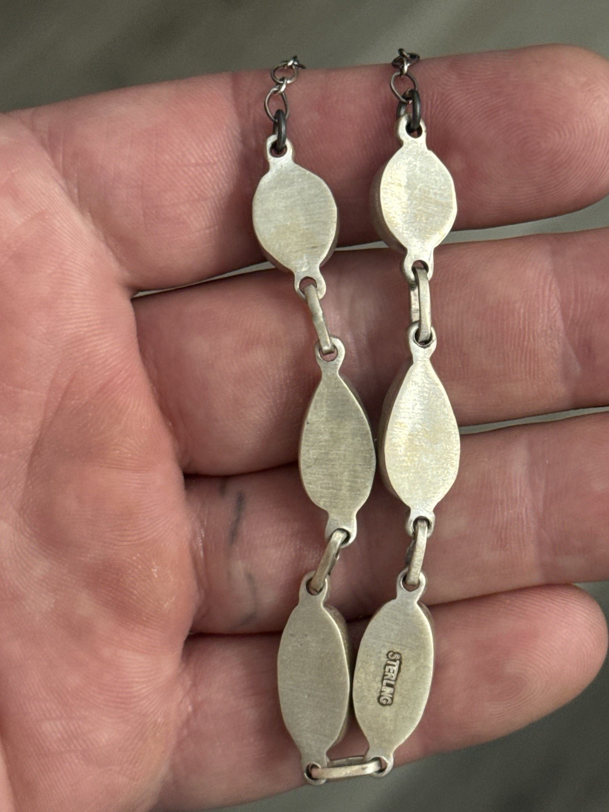 STERLING SILVER WHITE BUFFALO 6 STONE STATION CHOKER BAR MIX SHAPE NECKLACE .925