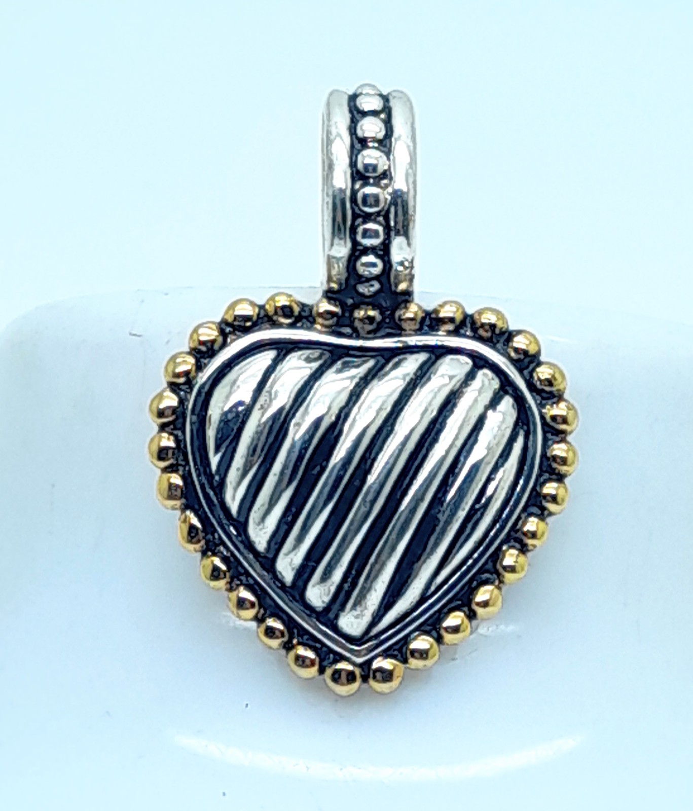 Vintage 3d heart shape black & Silver & gold Dot Texture fashion jewelry Pendant