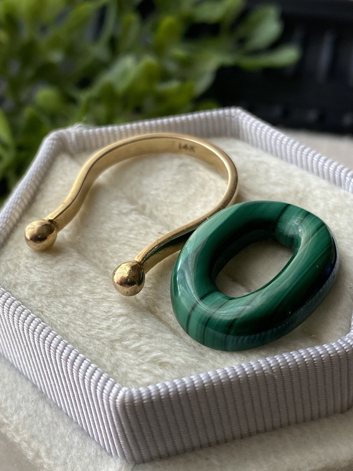 Vintage Custom Modern Space Age 14k Yellow Gold Malachite Statement Ring 7