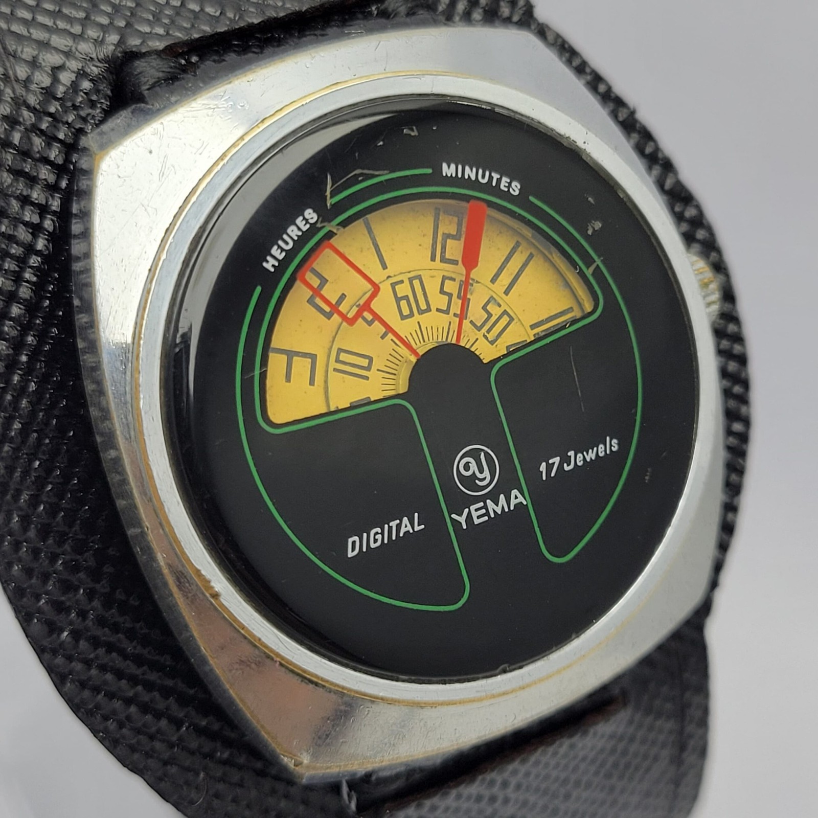 Yema Digital Jump Hour 36801 Hand Winding Vintage Men’s Watch