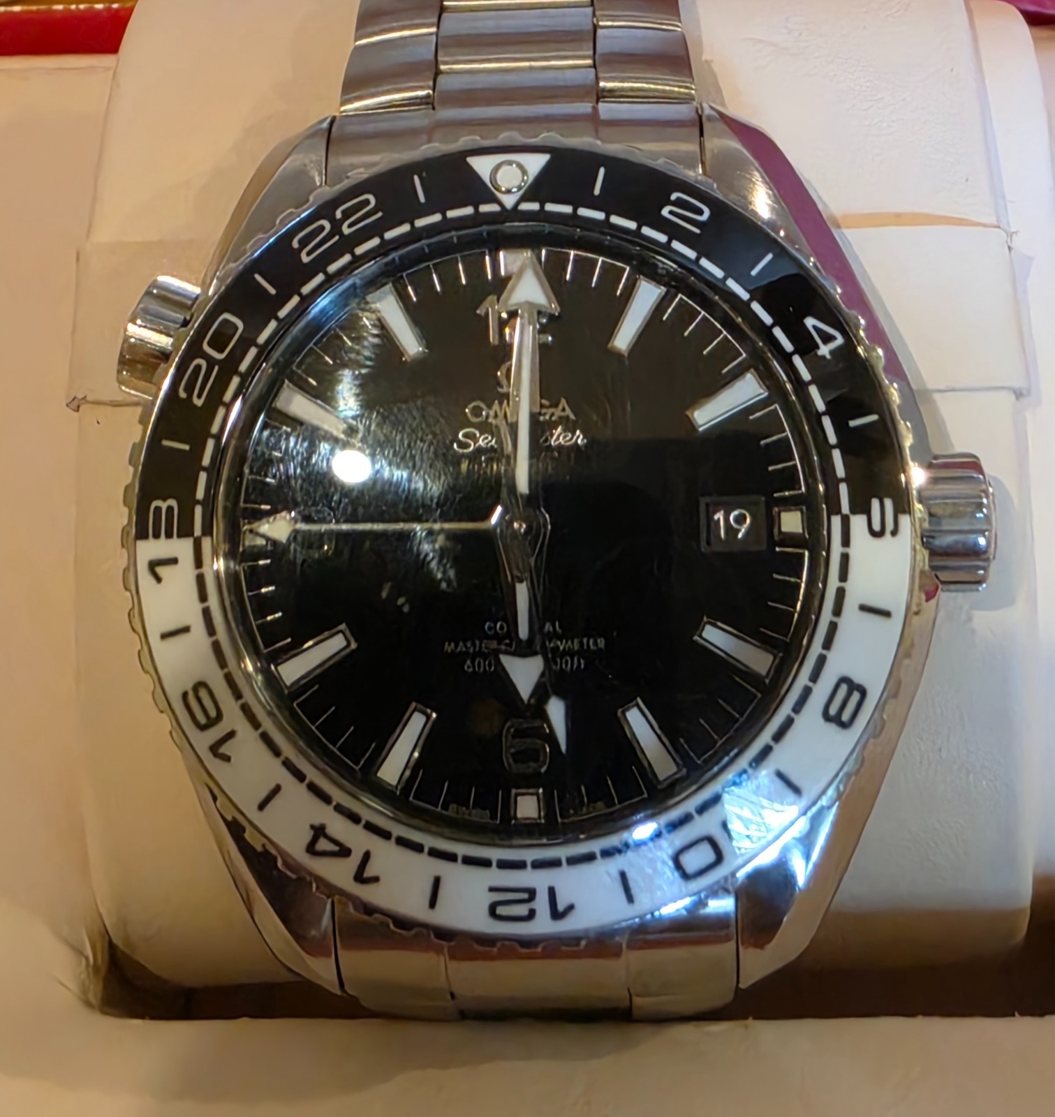 OMEGA Seamaster Planet Ocean 600M 215.30.44.22.01.001