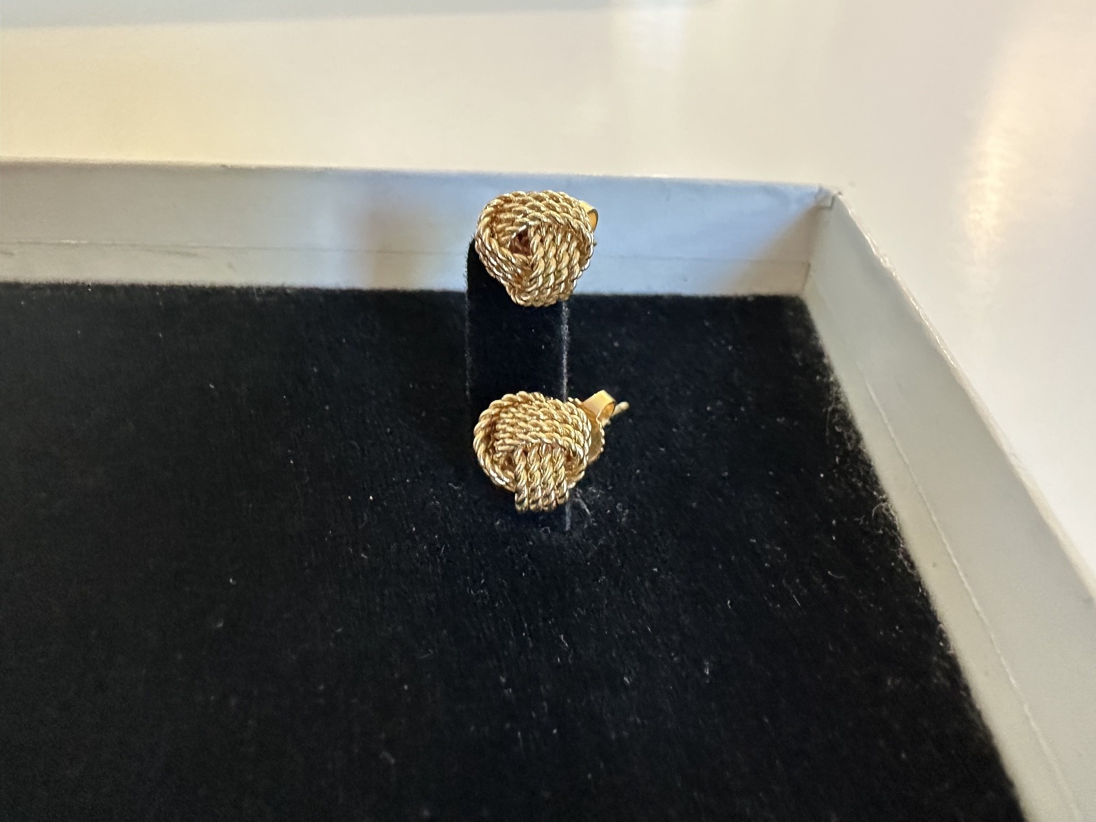 18k Gold Tiffany & Co. Somerset Twist Gold Love Knot Stud Earrings – 3.62 grams