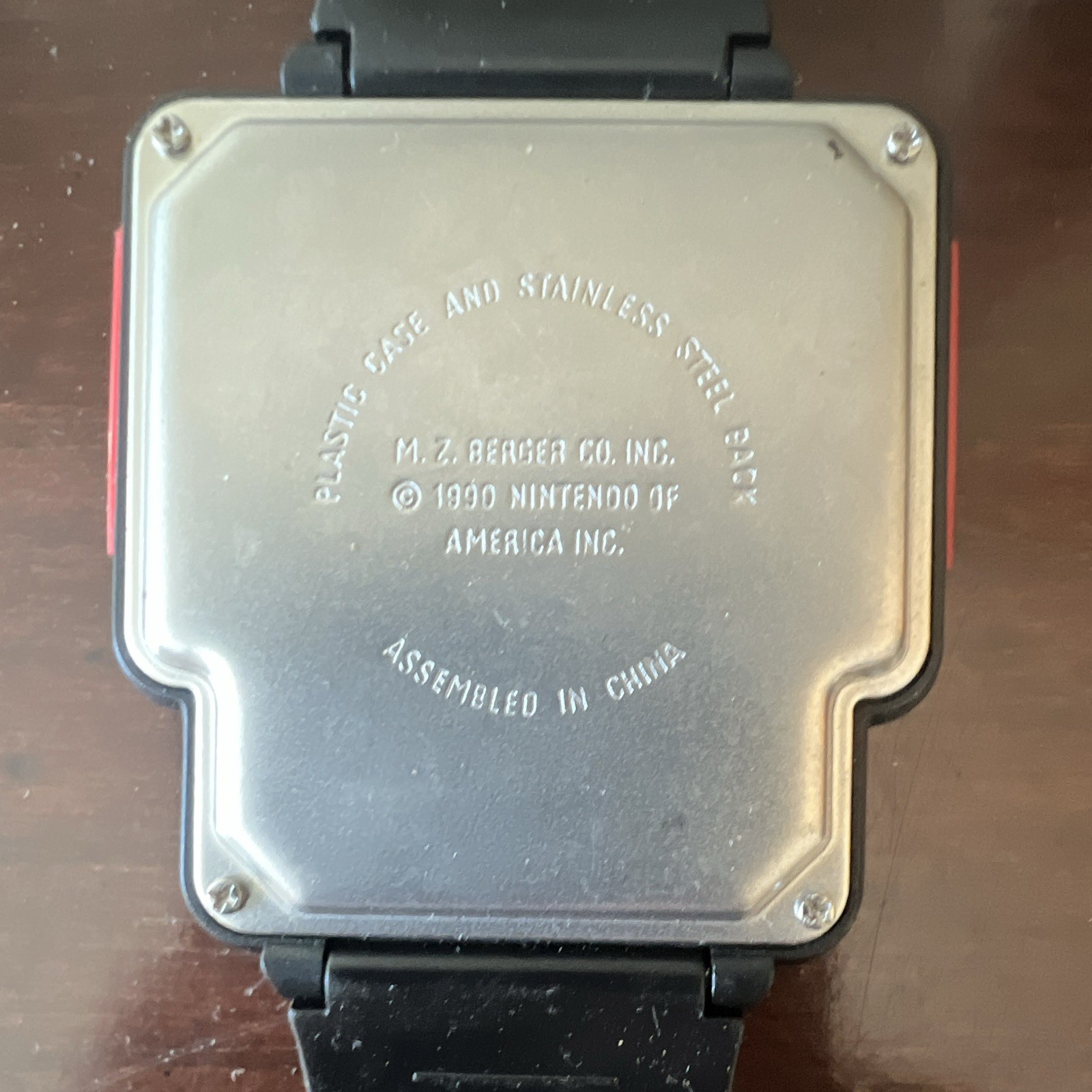 Nintendo Super Mario 3 Digital LCD Quartz Wristwatch Black Plastic Band 1990