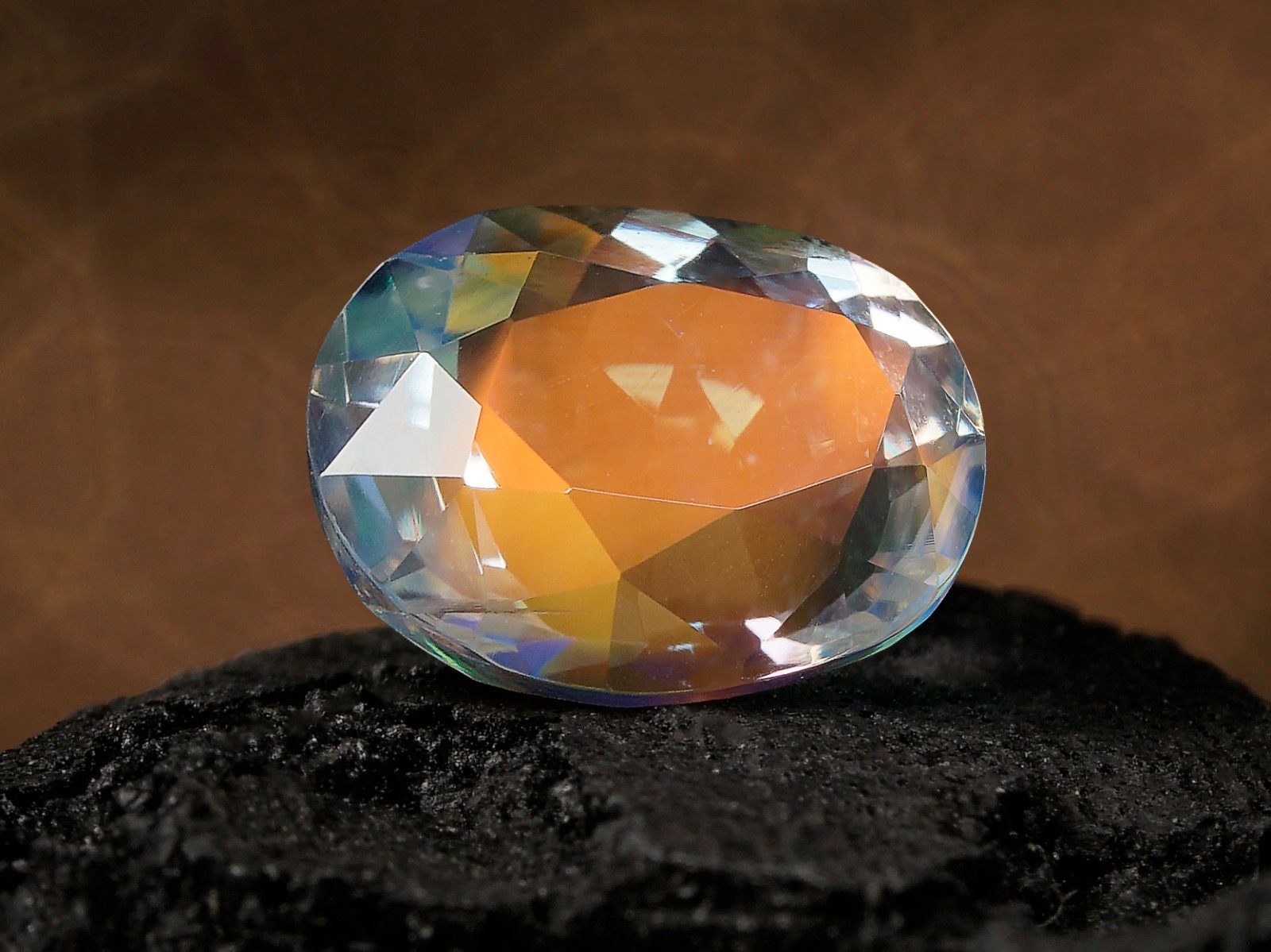 1.45 Carat Golden Rainbow Moonstone Gemstone Faceted 8x6x4 MM Oval Shape
