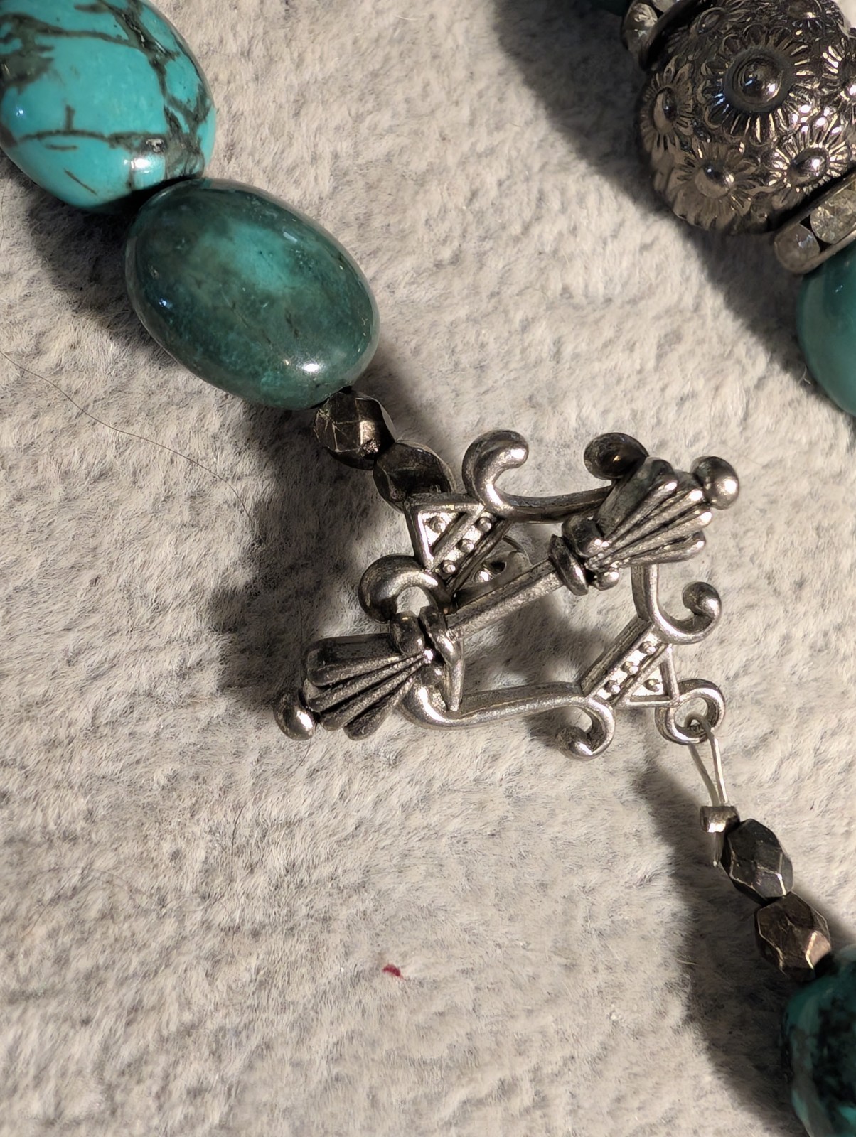 Beautiful Green Blue Spiderweb Turquoise Necklace! 21 Inches Long!