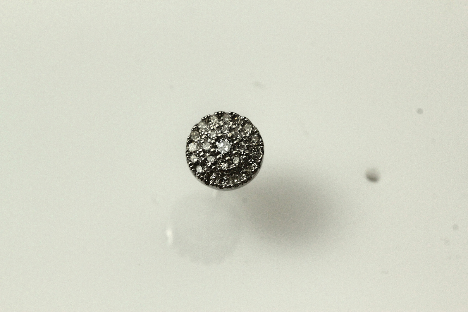 10K White Gold Single Stud Earring with Cubic Zirconia Chips 0.7grams (EAR3372)